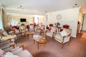 RESIDENTS LOUNGE- click for photo gallery